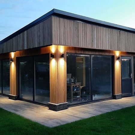 Luxe Recreatie Bungalow No 10 Scherpenisse Экстерьер фото